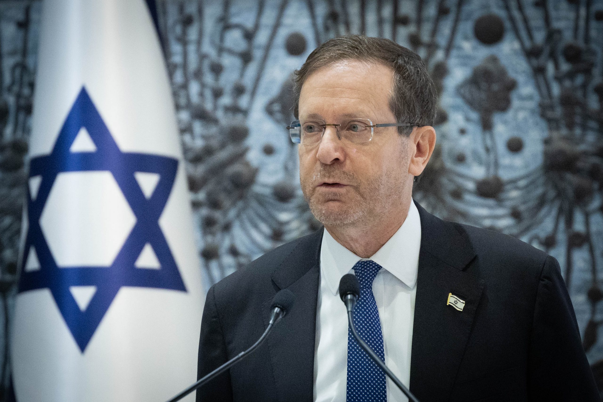 באזרבייג'ן טוענים: זו הסיבה לביטול הביקור של הרצוג