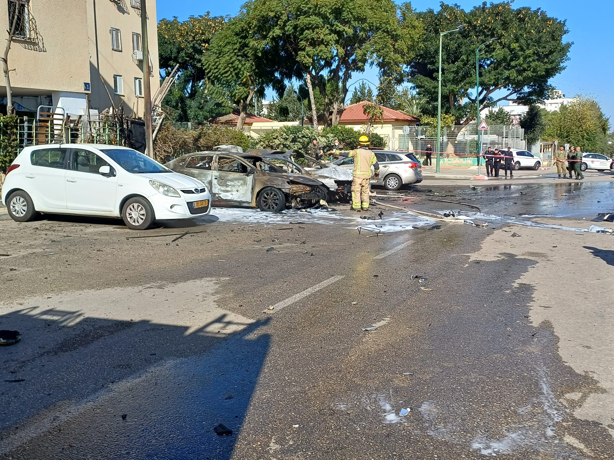 חשד לחיסול בנתניה: אדם אותר ברכב שעלה באש