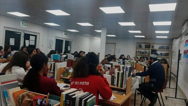מחדל: המדרשה בשדרות בלי קורת גג מה-7.10