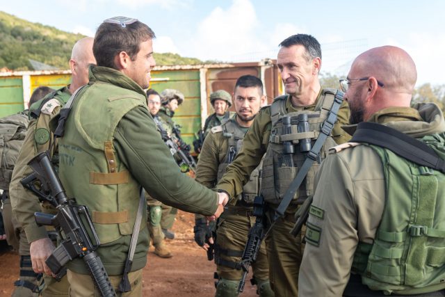 הרמטכל בביקור בצפון