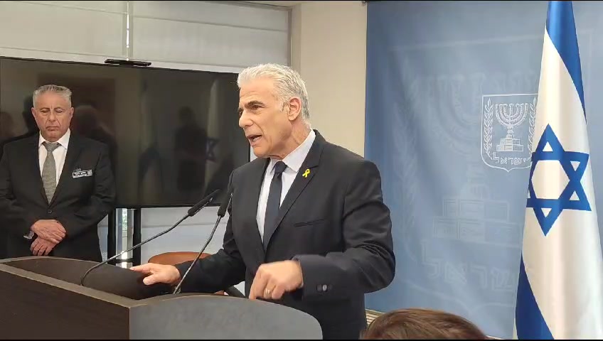 לפיד בישיבת סיעה