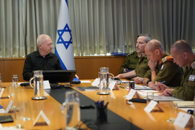 גלנט בהערכת מצב (אלעד מלכה)
