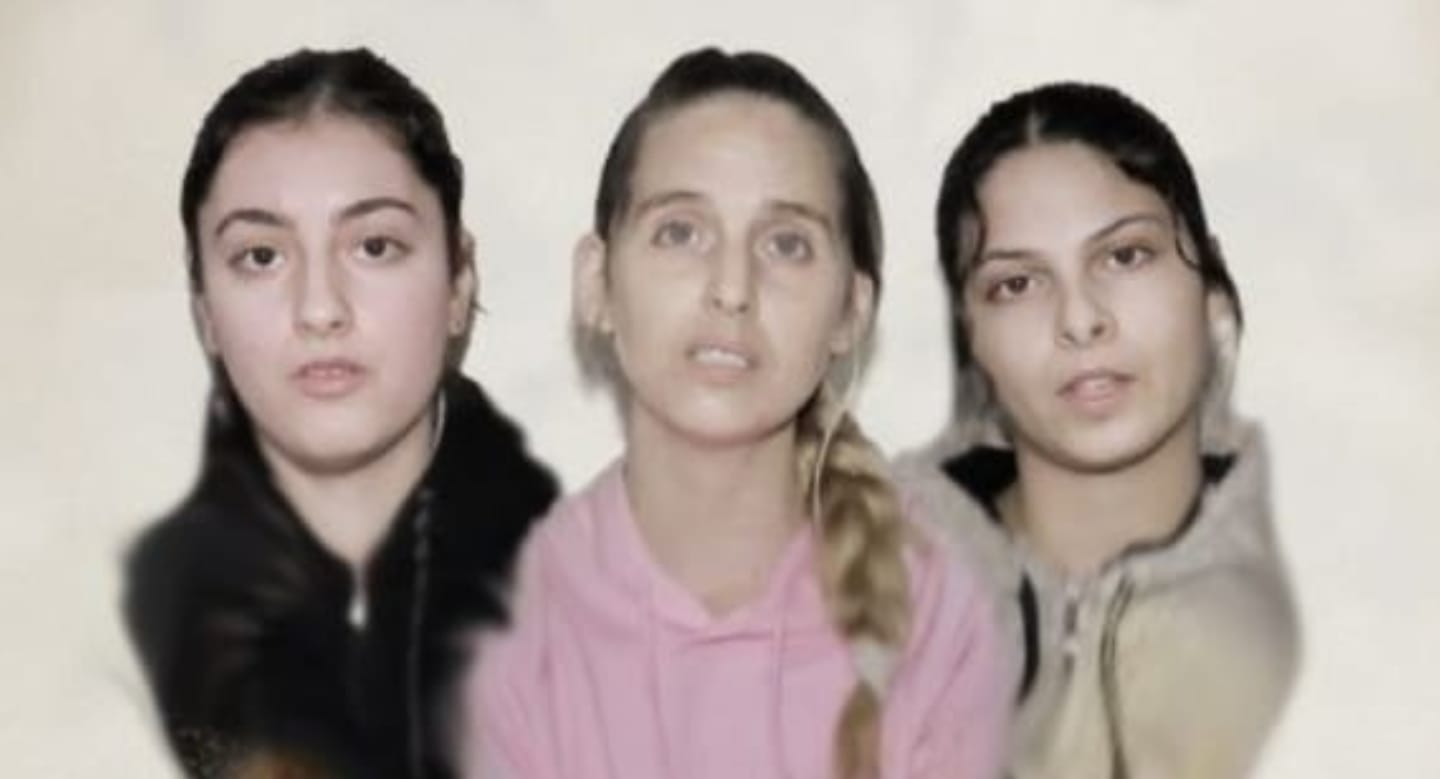 חמאס בפאניקה: פרסם תיעוד של 3 חיילות חטופות