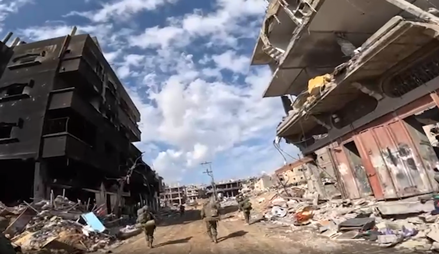 צליפה מטווח קרוב: פעילות הצנחנים עולה שלב | צפו
