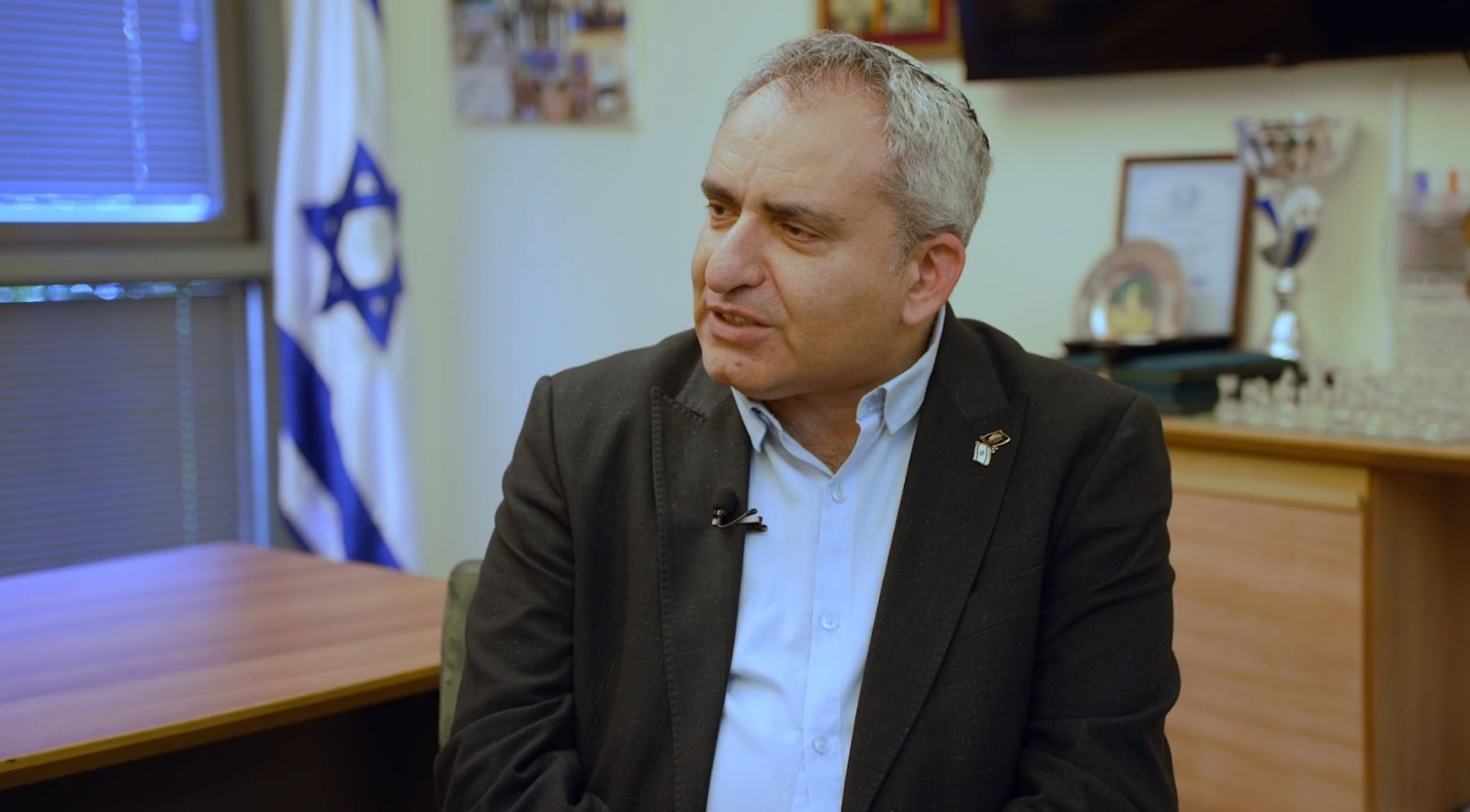 זאב אלקין: "אנחנו מחזקים את שלטון חמאס בעזה"