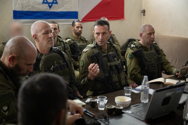 הרמטכ״ל ור' השב״כ בחאן יונס: הלחימה עוד רחוקה