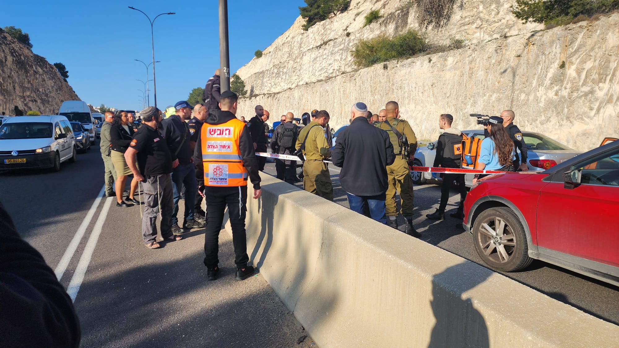 ניצלו את הפקק ופתחו בירי: כך בוצע הפיגוע בכביש 1