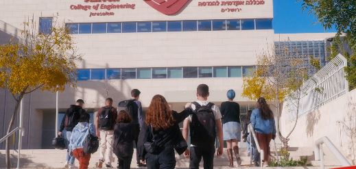 אצלנו מגדלים מהנדסים! בואו ליום הפתוח בעזריאלי >>