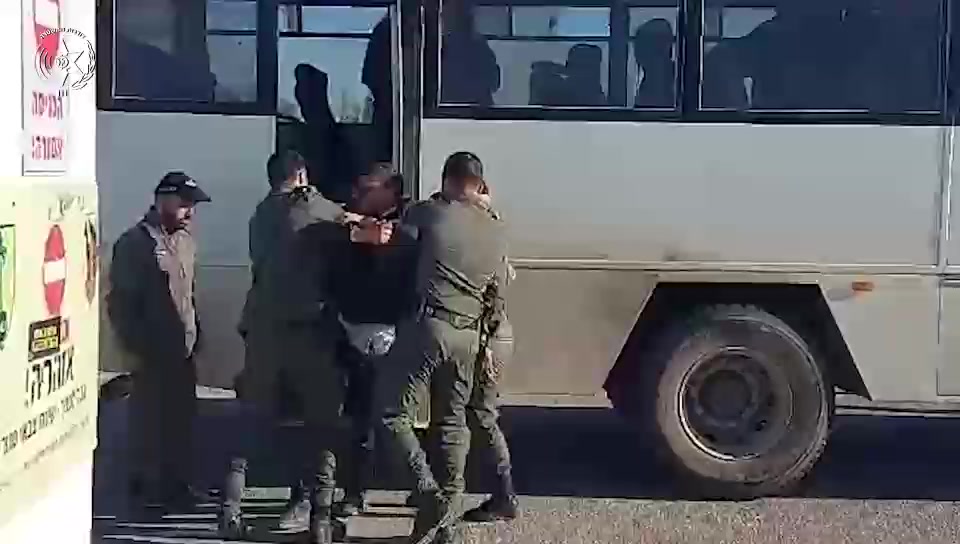 פינוי מחסום ניצנה