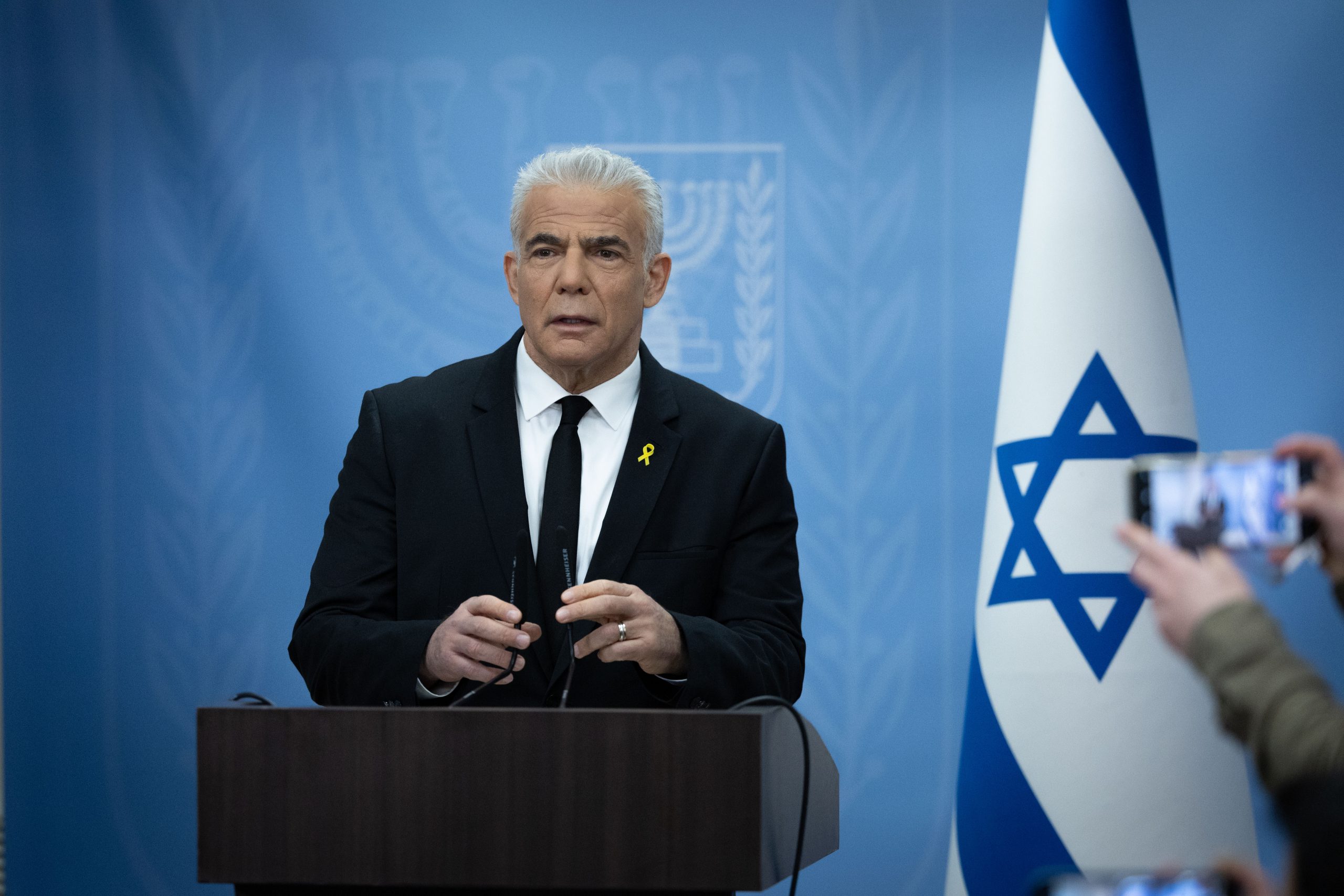 לפיד מגיב לנתניהו: "איתך נפסיד במלחמה"