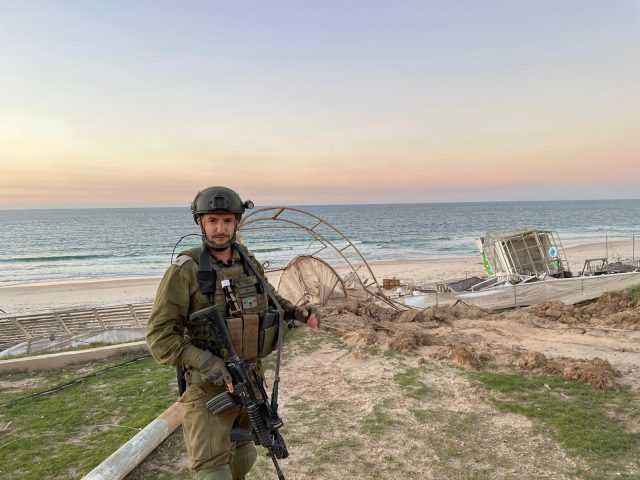 יוסי לוי במלחמה האחרונה (ללא קרדיט)