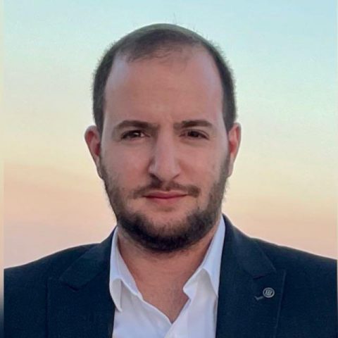 יוסי לוי (ללא קרדיט)