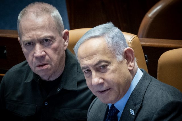 "האחריות על הממשלה"