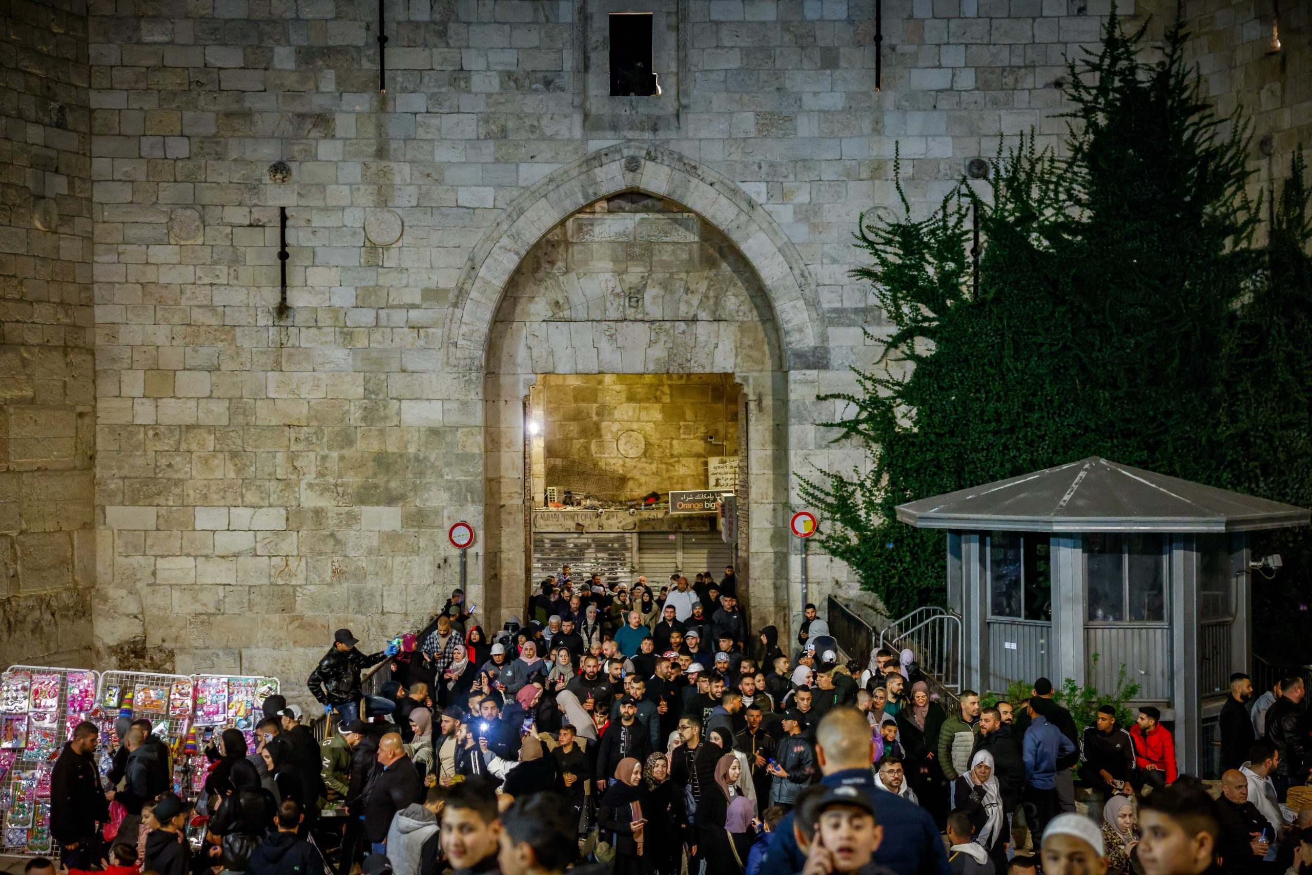 תכנן לרצוח אחרי התפילה: סוכל פיגוע בשער שכם