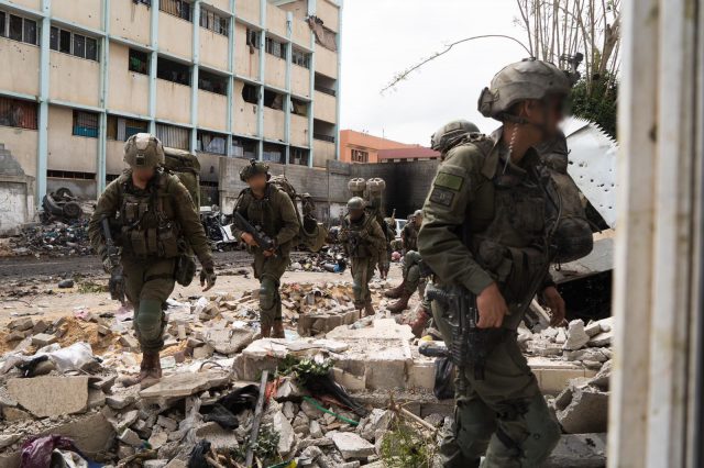 הפשיטה בבית החולים שיפאא: פרטים חדשים על המבצע