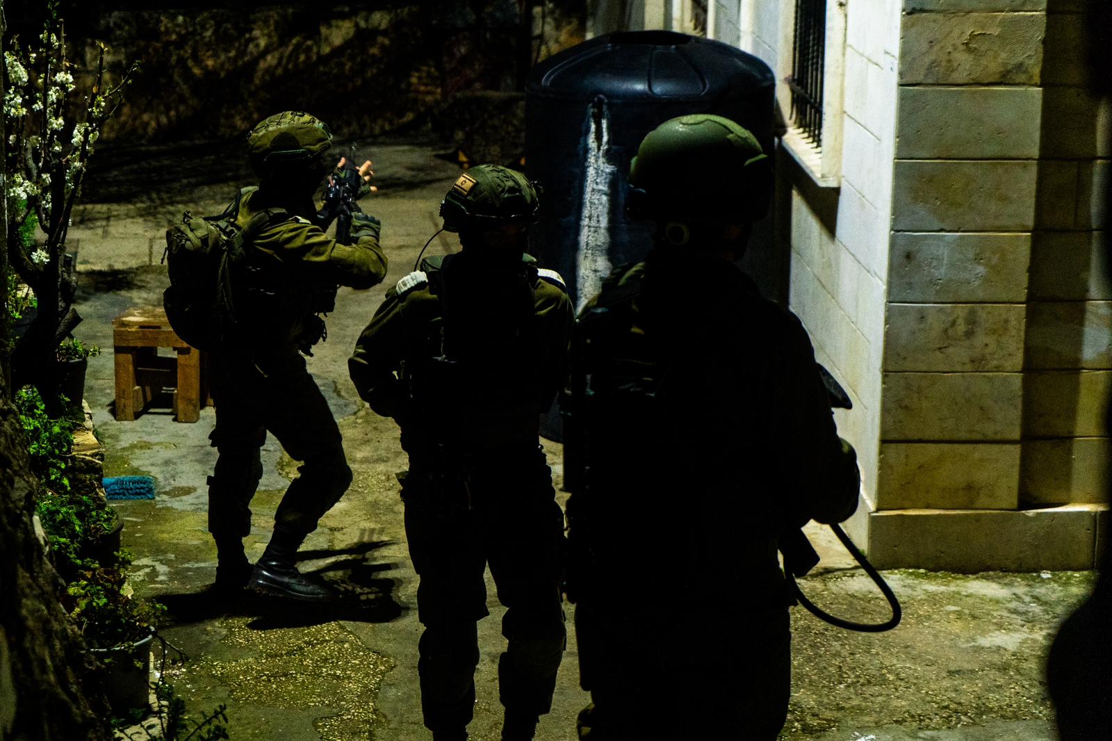 יו"ש: מחבלים חוסלו מהאוויר, עשרות נעצרו