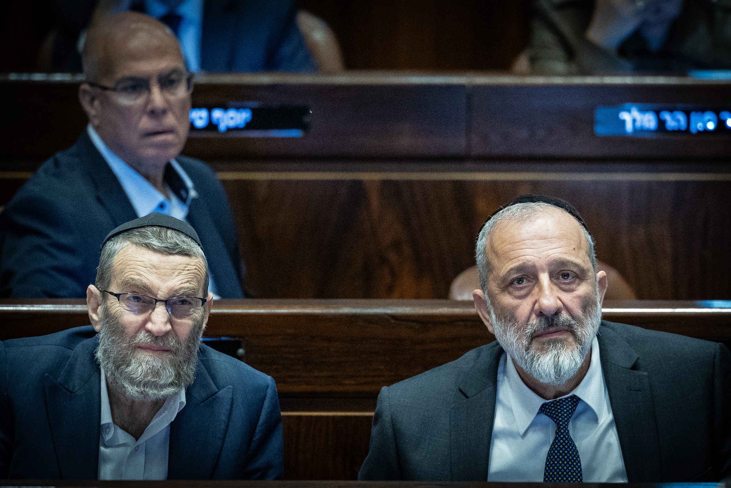 הזעם על הח"כים החרדים: "אתם הראש, אתם אשמים"