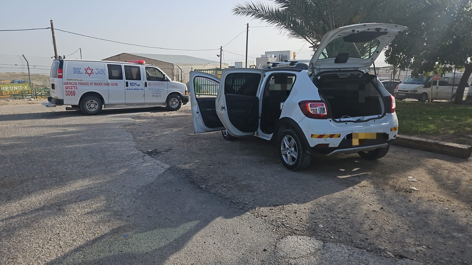הפצועים בפיגוע – פעילים שבאו לעזור לפלסטינים ונורו