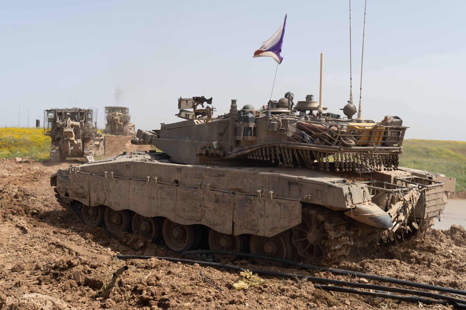 הלחימה נמשכת: עשרות מחבלים חוסלו; 80 מטרות הותקפו