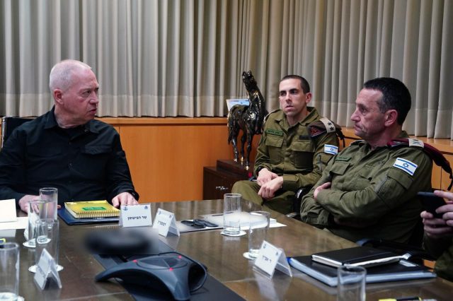 אריאל חרמוני, משרד הביטחון