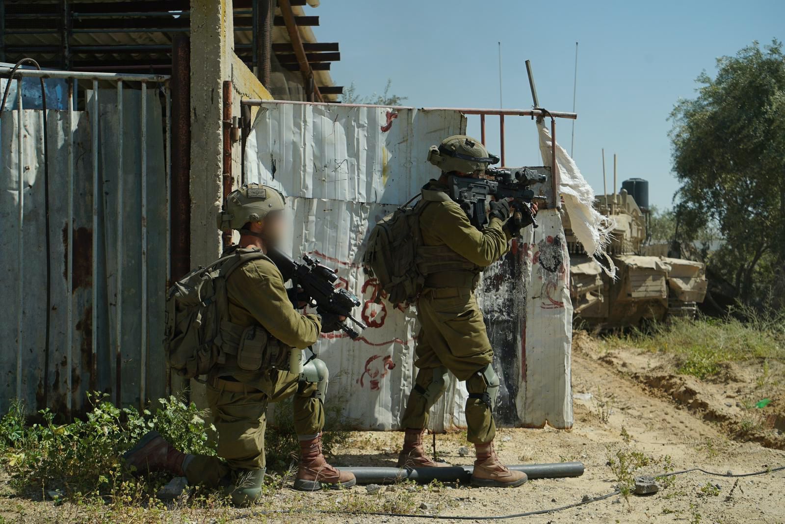 "תבואו, אנחנו פורצים!": תיעוד מרגעי הלחימה בעזה
