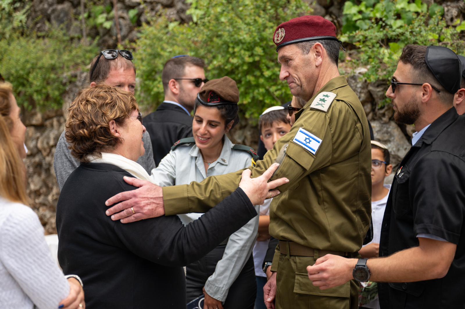 צפו: מפקדי צה"ל פוקדים את הקברים הצבאיים