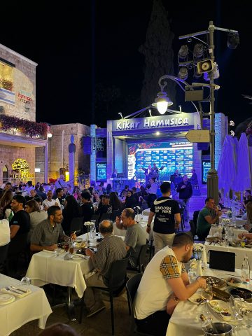 כאן הכל קורה – כיכר המוזיקה המחודש בירושלים