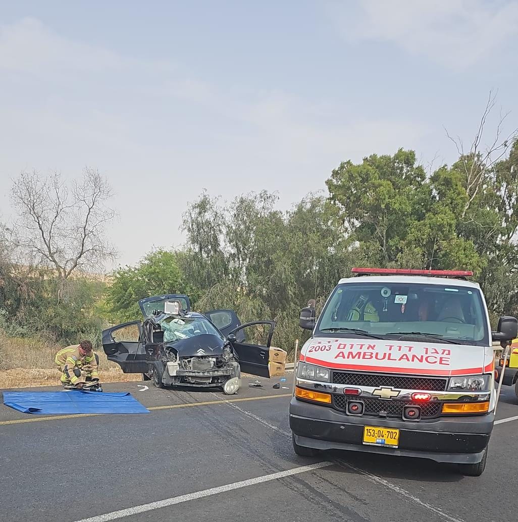 תאונת דרכים קטלנית בדרום: בן 20 במצב קשה