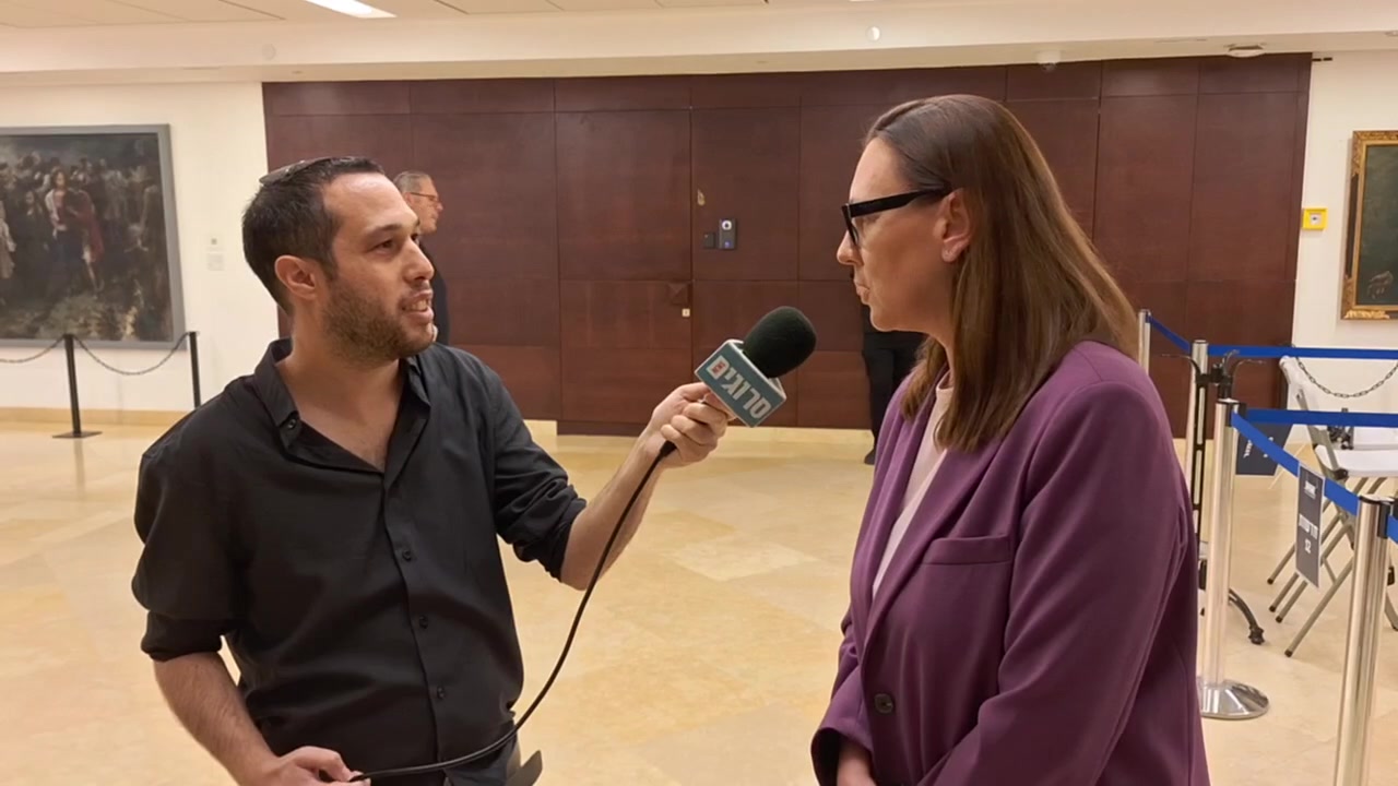יוליה מלינובסקי