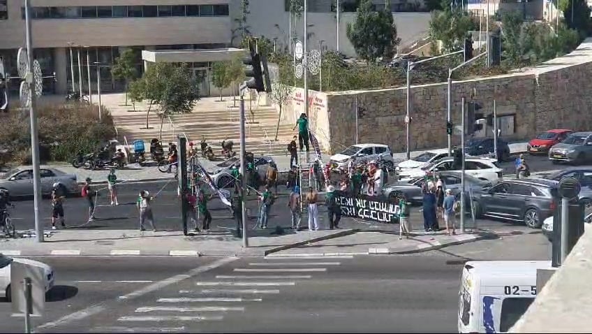 הפגנה כביש 16 (1)