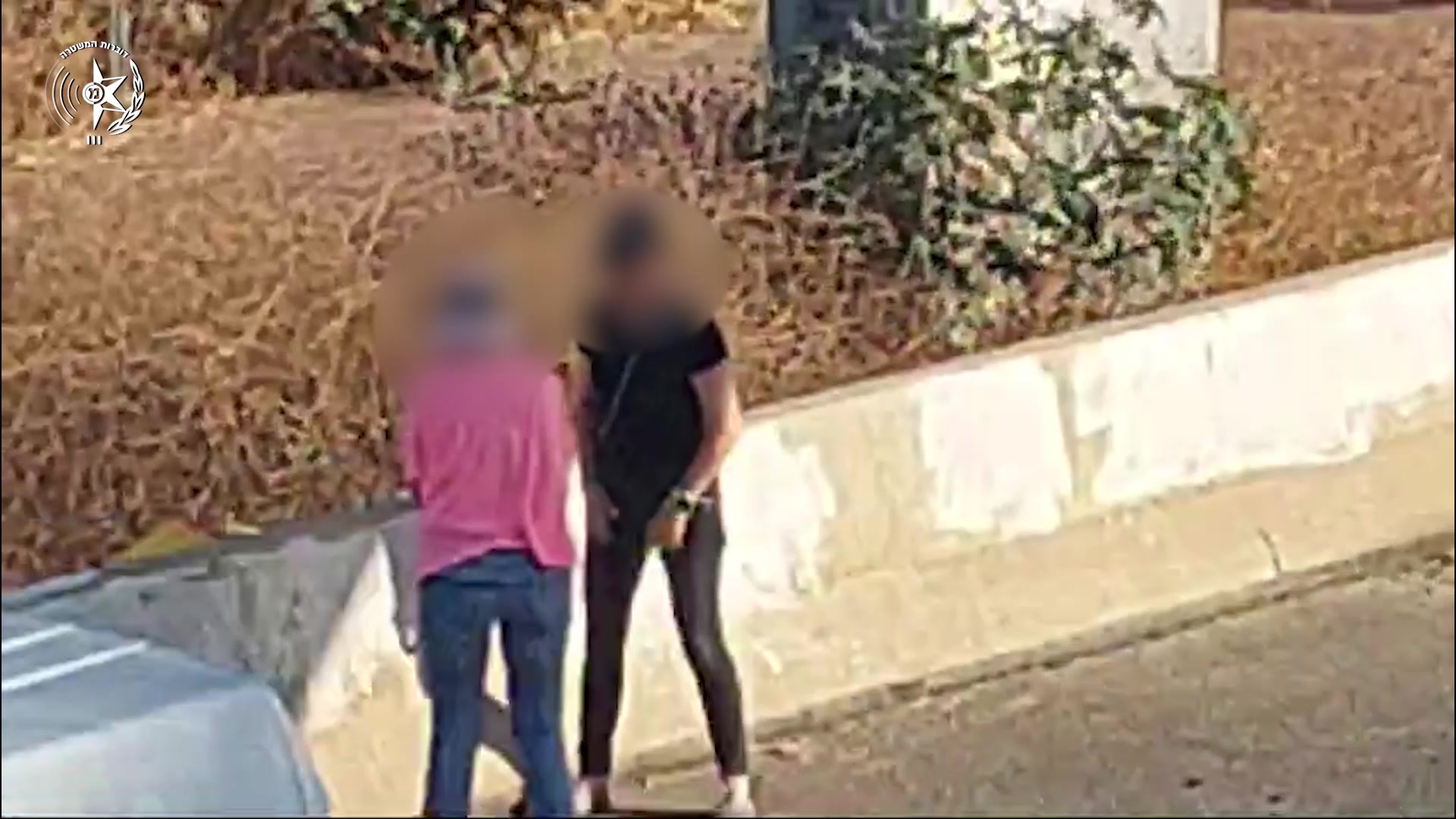 מתפרעות מבעירות צמיגים
