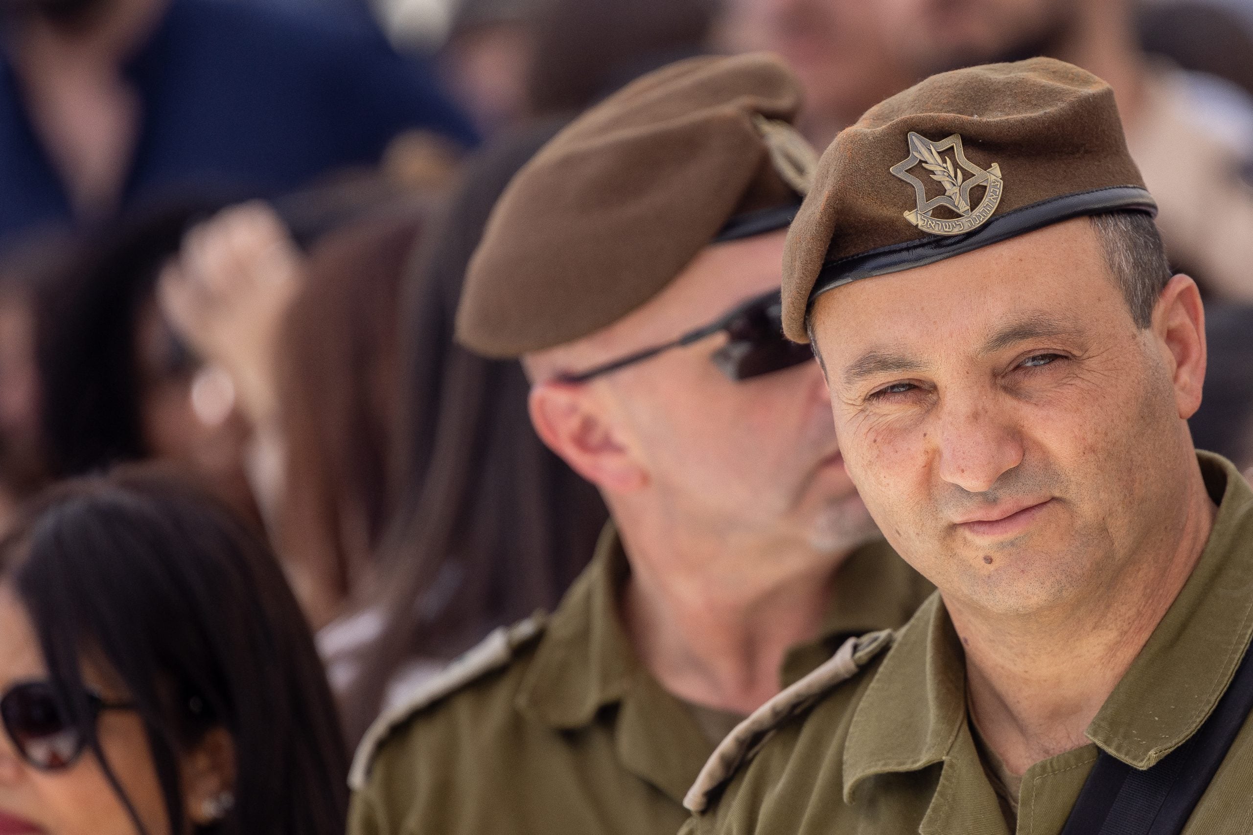 שר הביטחון לאלוף שהוחזר לצבא: "מדינת ישראל זקוקה לך"