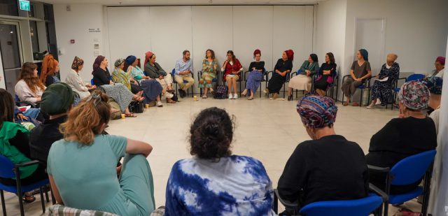 שיטת דמיון נובע: לגלות שהתשובות בתוכי