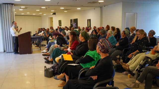 שיטת דמיון נובע: לגלות שהתשובות בתוכי