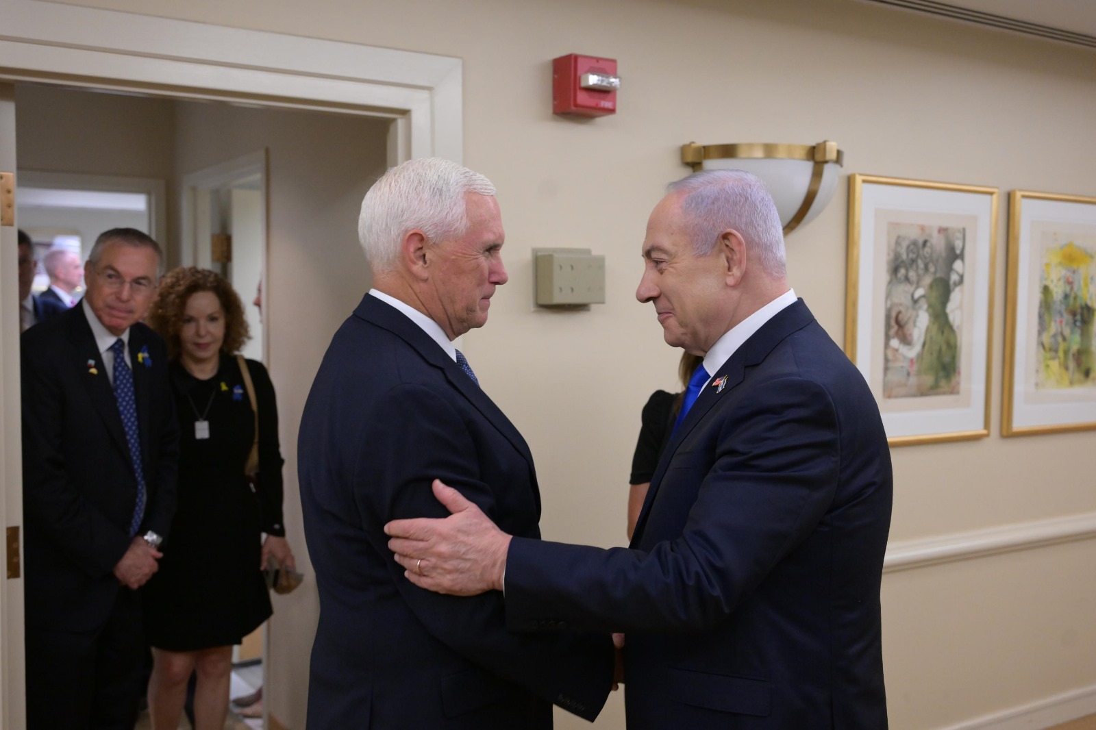 לפני הנאום: נתניהו נפגש עם סגני הנשיא לשעבר