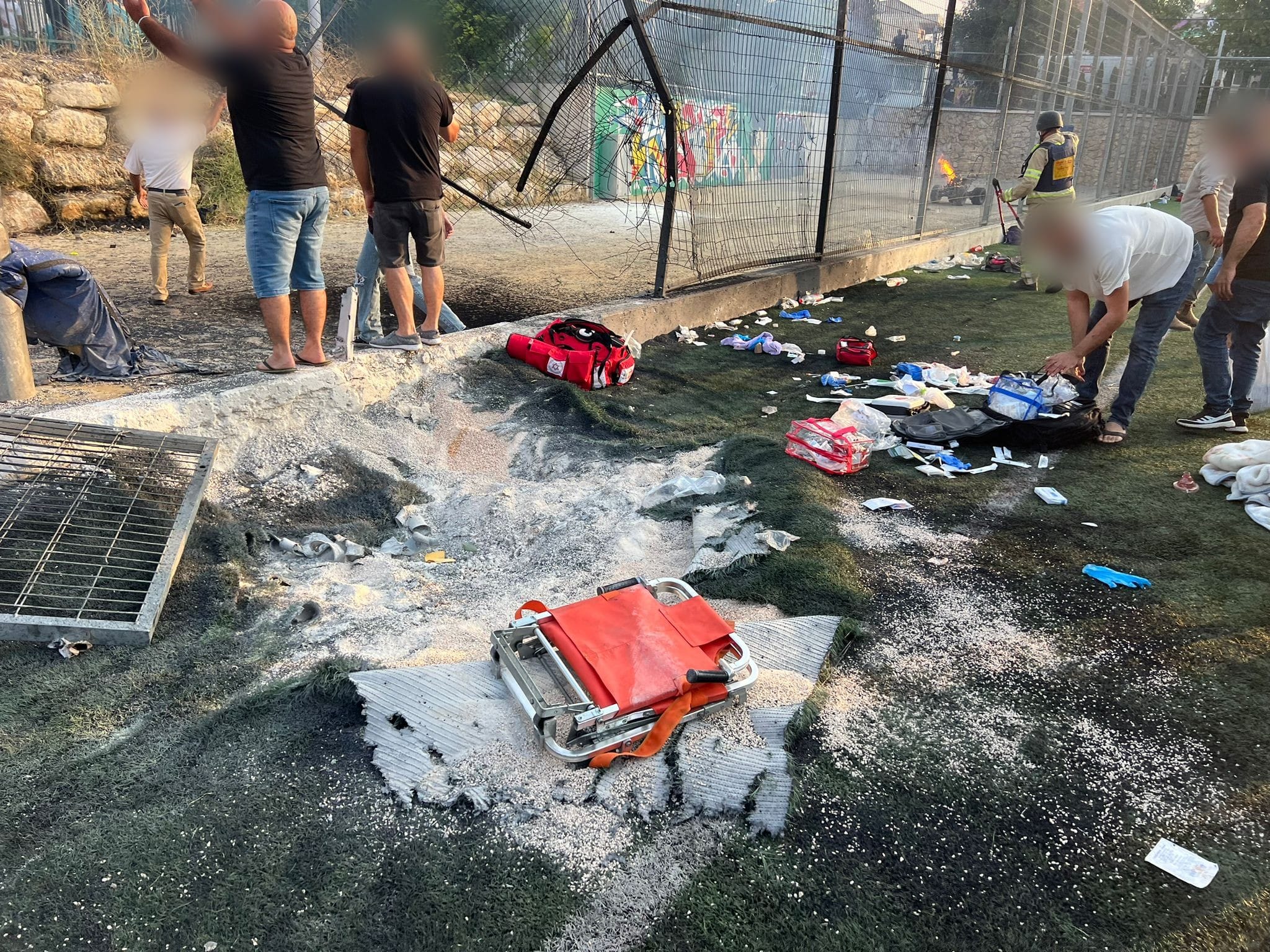 הפגיעה במג'דל שמס: 3 מטחי רקטות שנגמרו באסון