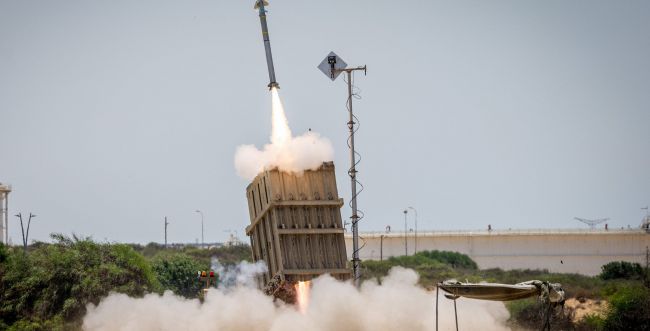 הירי לעוטף: פצוע באורח קל מרסיסים סמוך לרעים