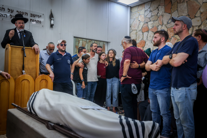 יהונתן דויטש הובא למנוחות: "השארת לנו חלל ענק שלא יתמלא"