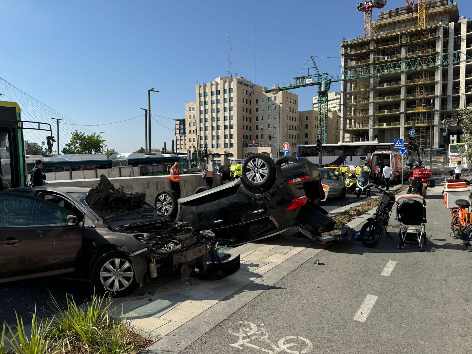 11 פצועים בתאונה בין אוטובוס ו-3 כלי רכב בירושלים
