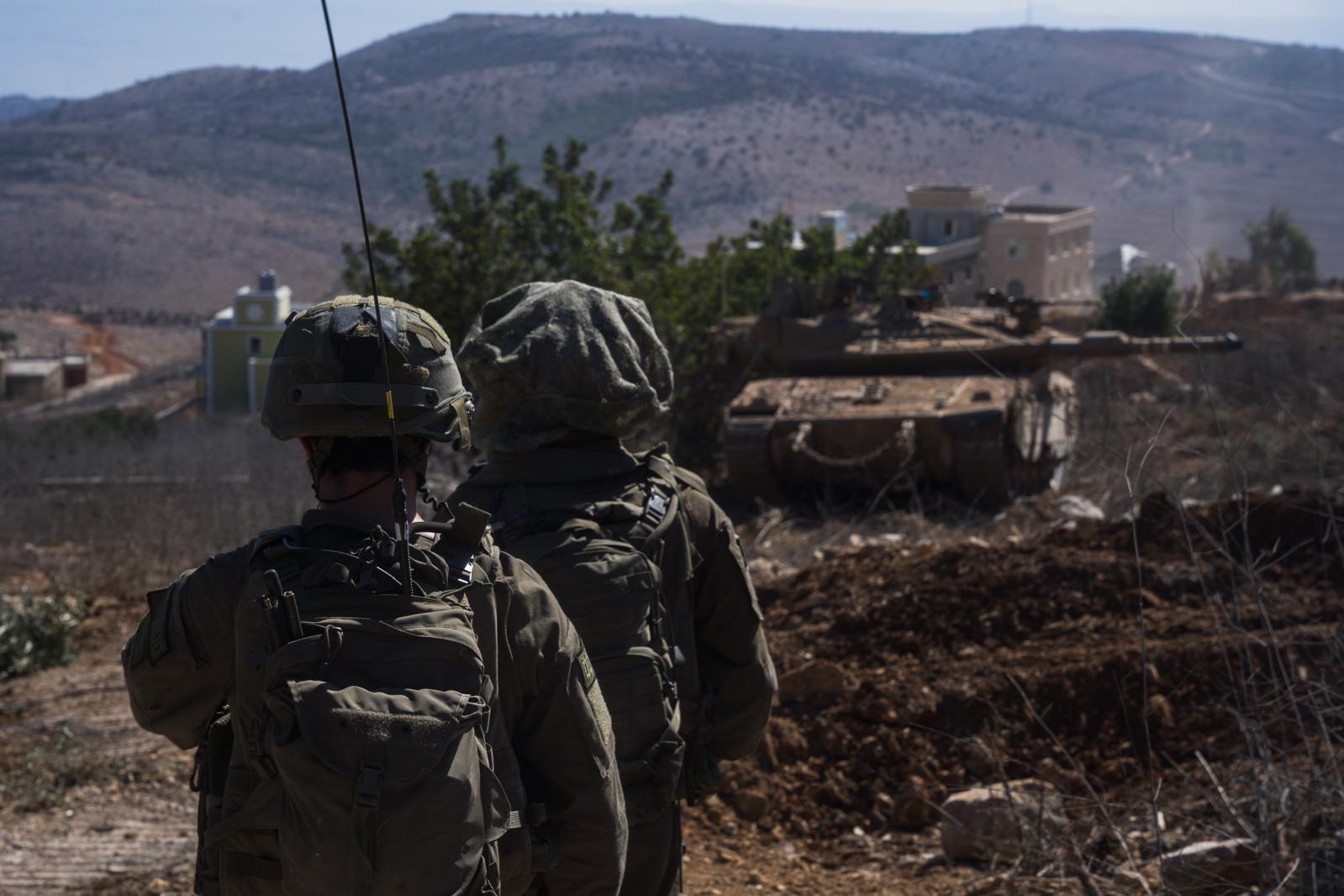 צפו בתיעוד: כוחות אוגדה 36 ו-98 ממשיכים להילחם בדרום לבנון