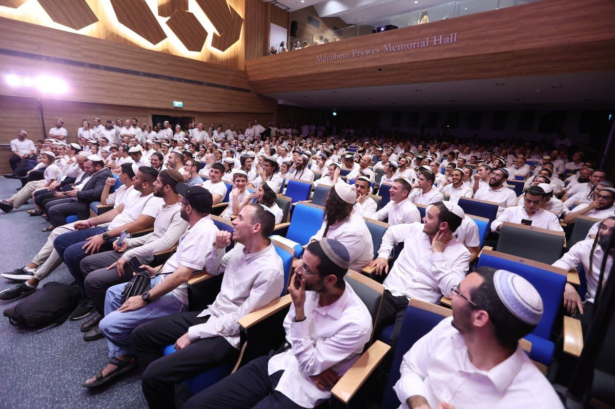 גלריית ענק: הקבלת פני הרבנים הסרוגים בירושלים