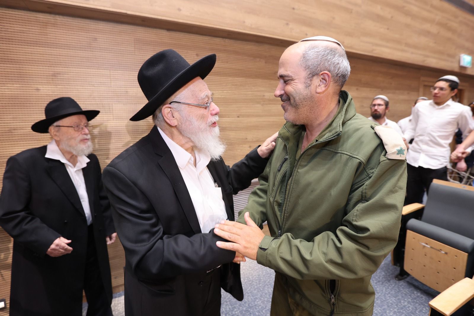גלריית ענק: הקבלת פני הרבנים הסרוגים בירושלים