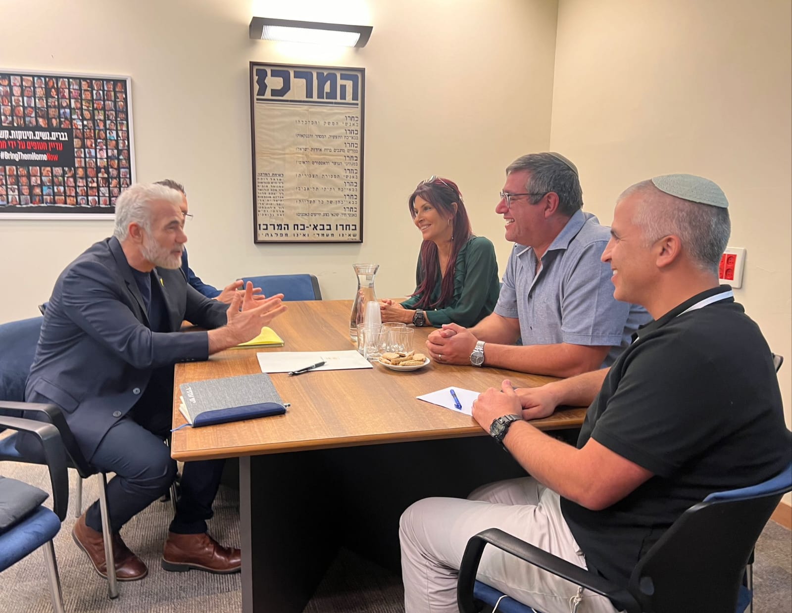 פורום הגבורה בפגישה עם לפיד: "אל תפריעו לניצחון"