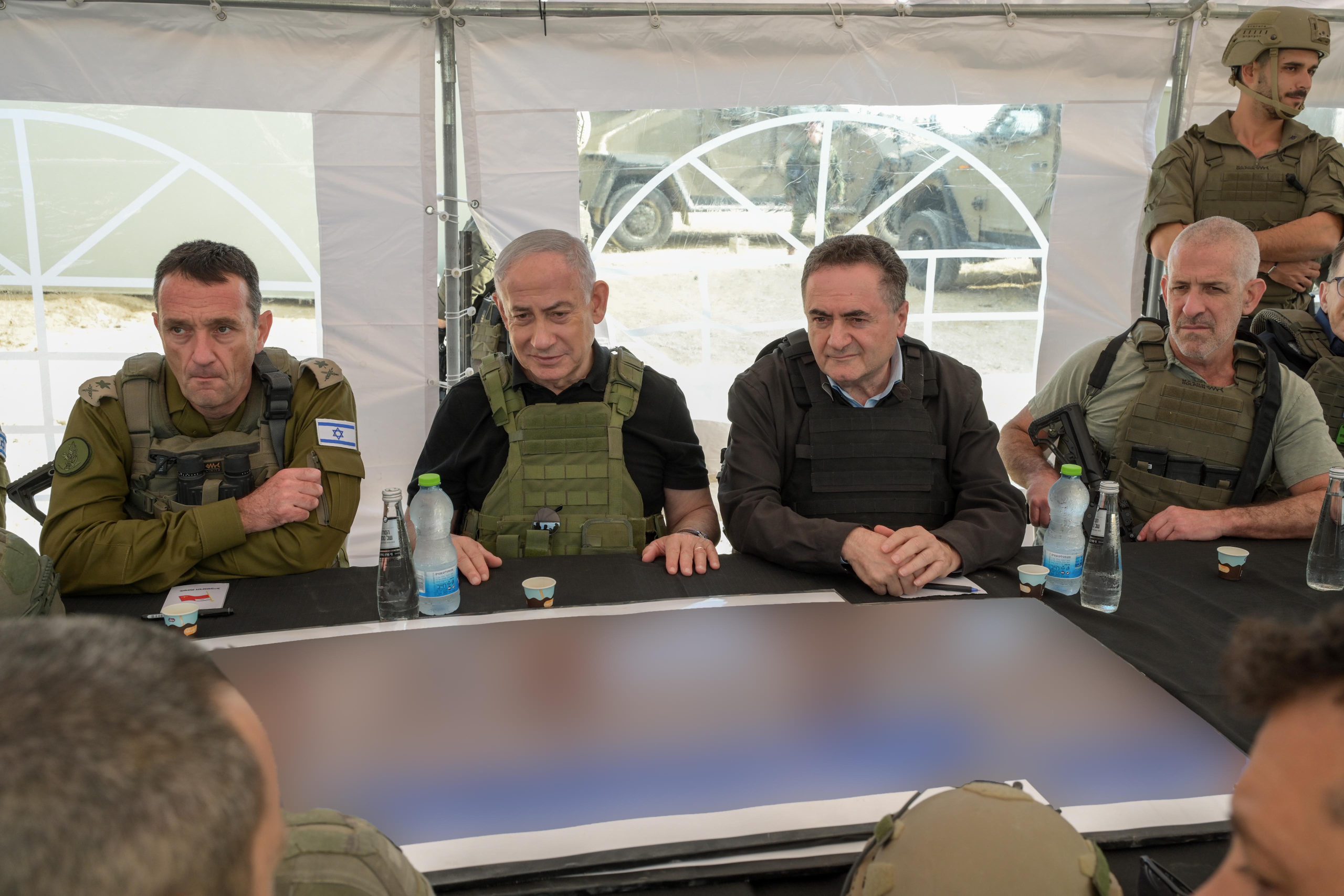 נתניהו במסדרון נצרים: "החמאס לא יהיה יותר בעזה". צפו בתיעוד
