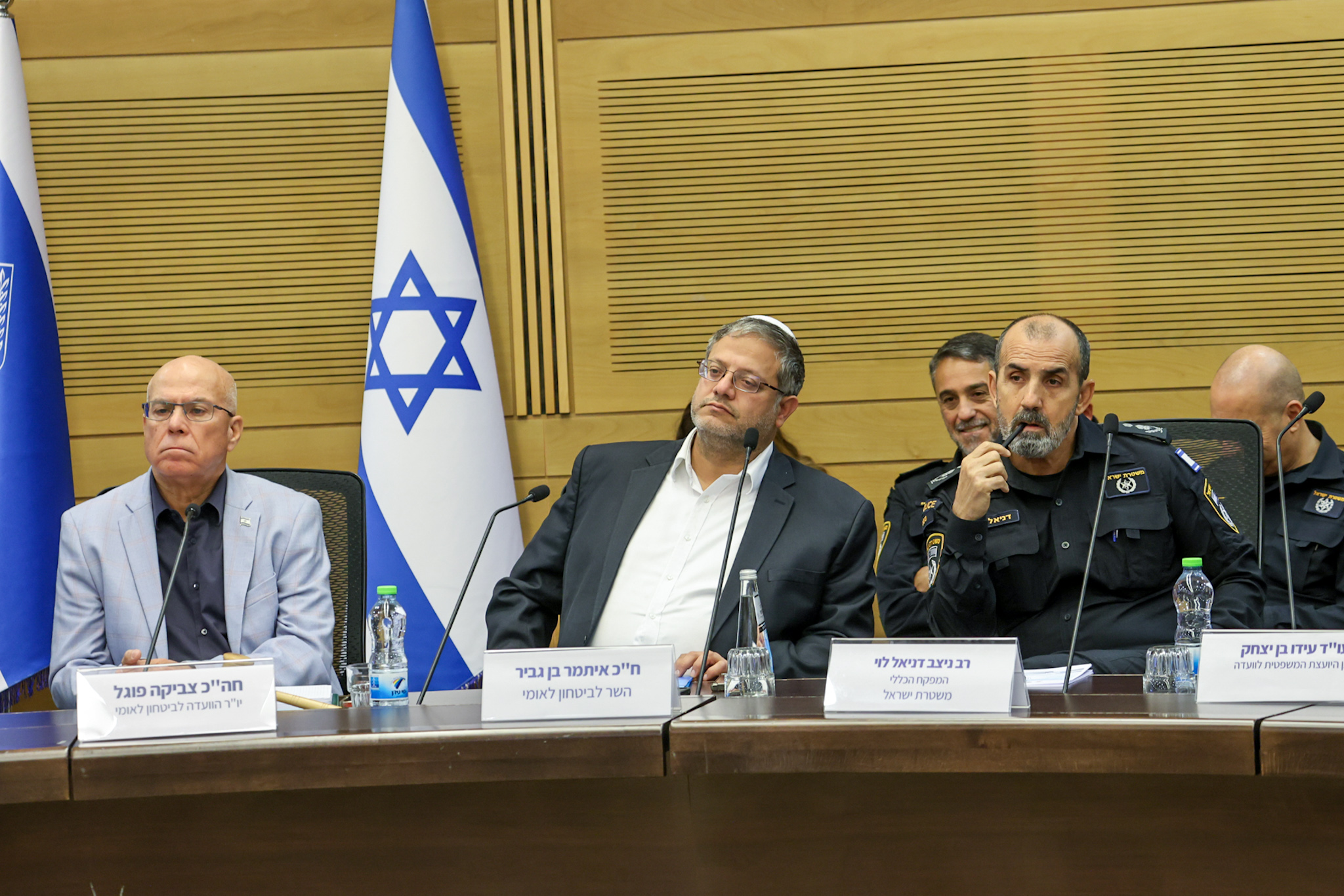 בן גביר: "זה לא סוד שהיועמ"שית מתה לפטר אותי"