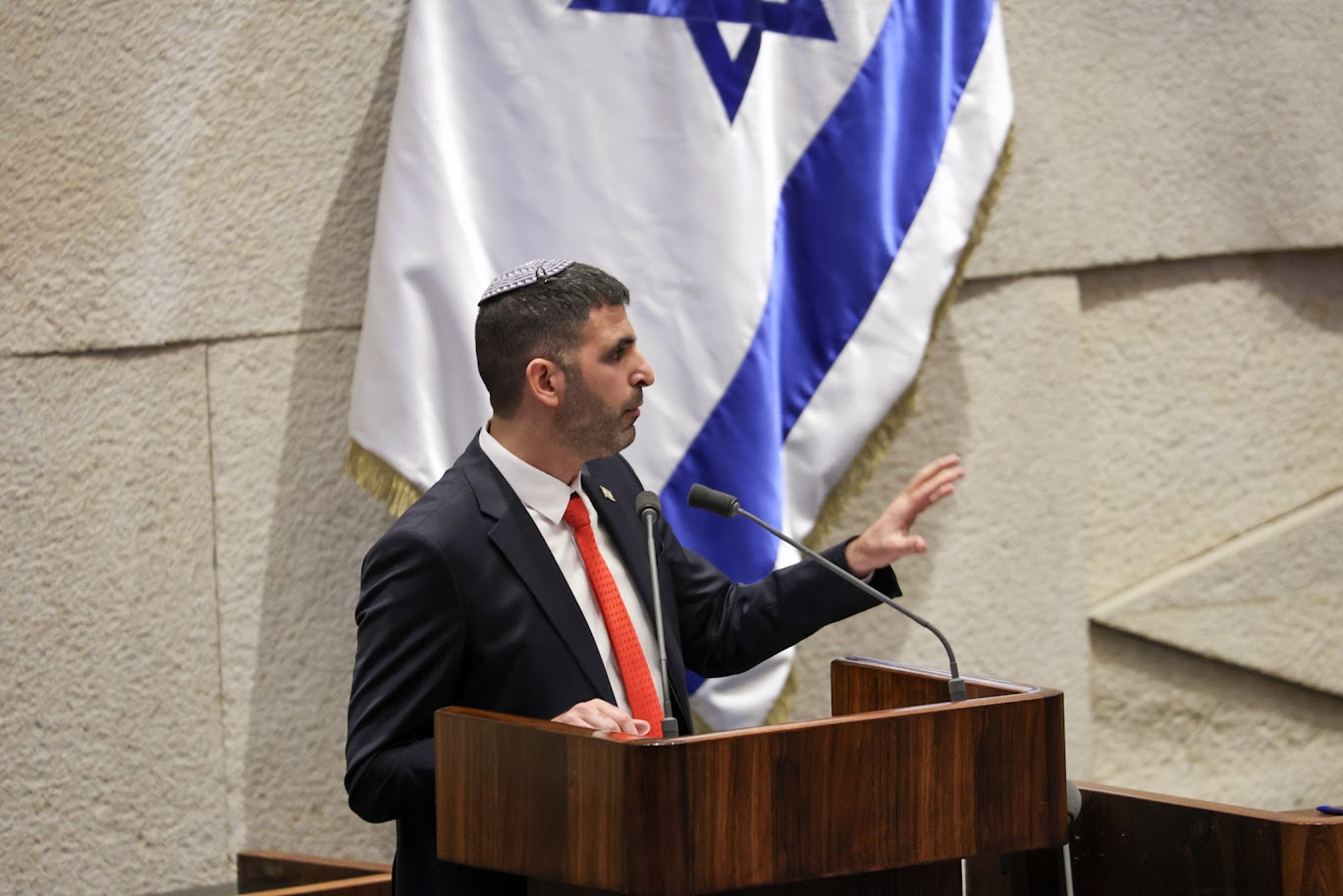 החוק לסגירת התאגיד אושר בקריאה טרומית