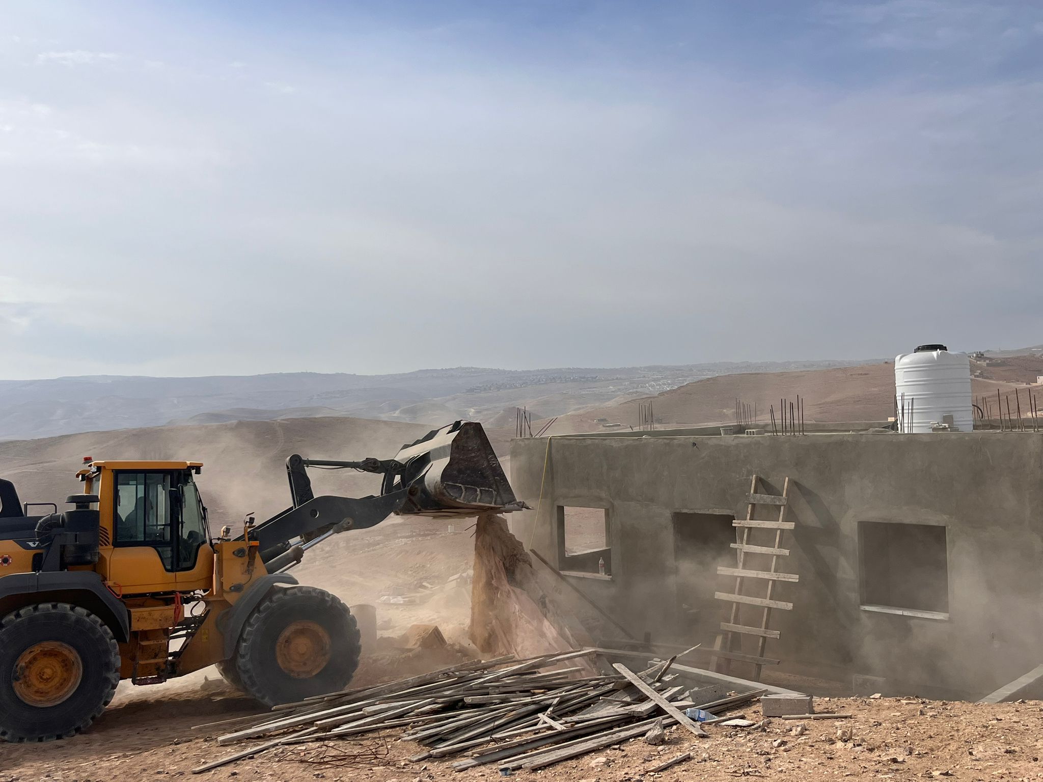 אחרי עשרות שנים: צה"ל הורס את הבנייה הערבית בשמורה ההסכמית