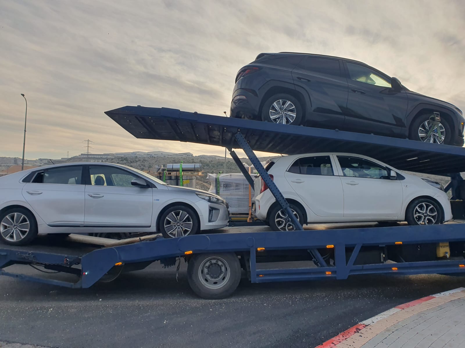 כוחות הביטחון עצרו חמישה שב"חים שגנבו כלי רכב במרכז