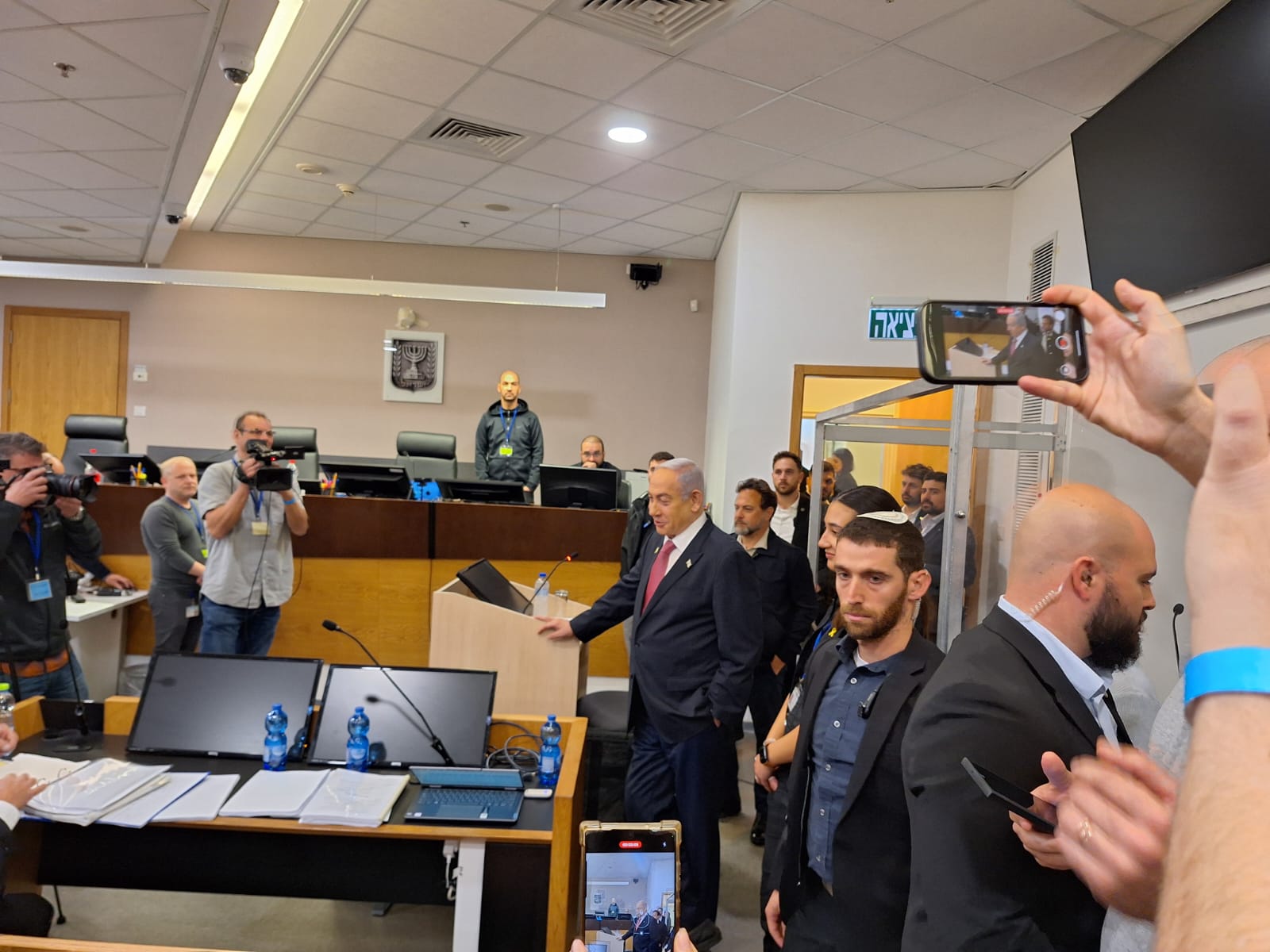בשל מצבו הרפואי: עדות נתניהו תידחה בשבוע נוסף