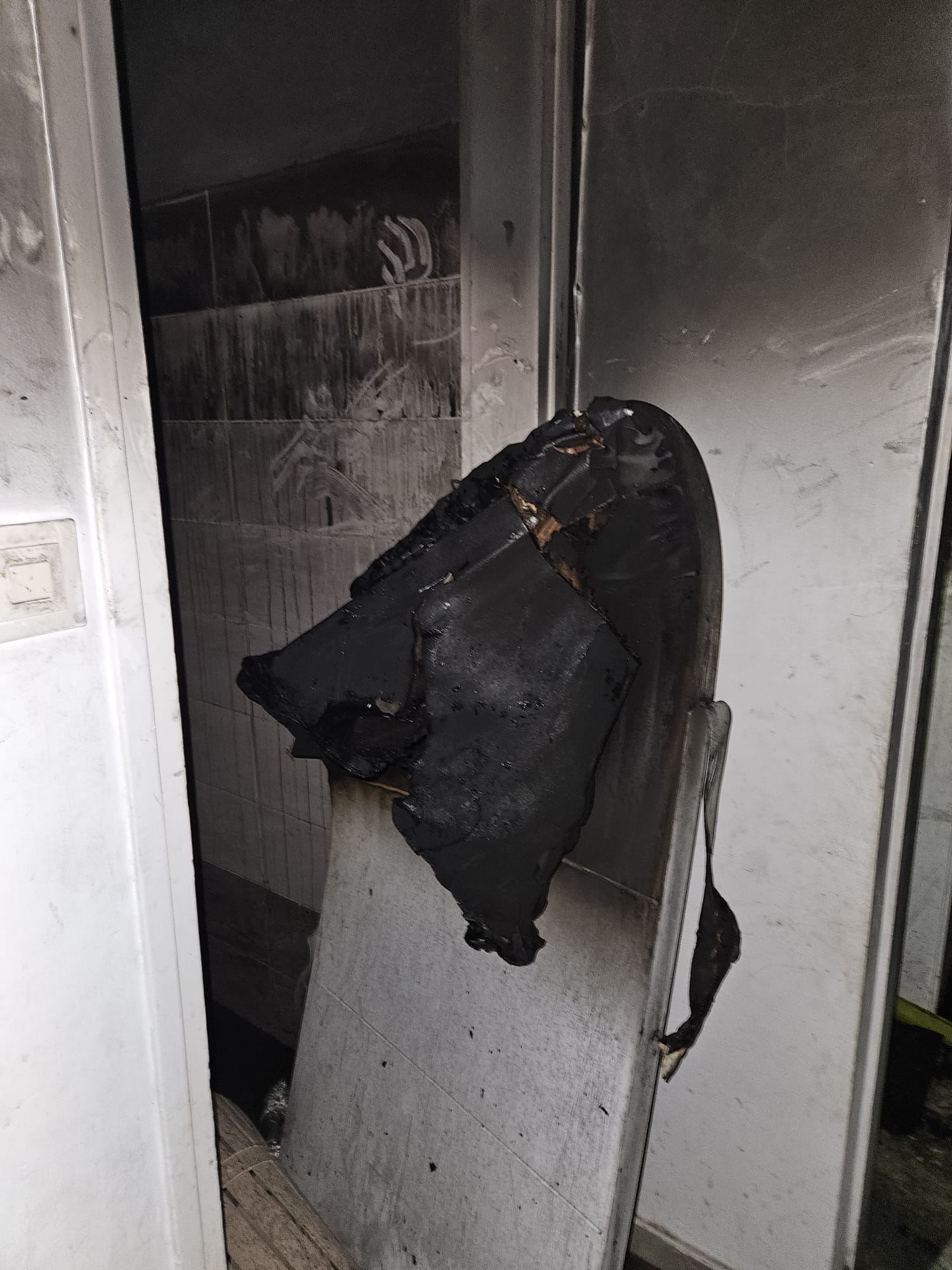 אסון במודיעין עילית: חדר הילדים נשרף כליל בגלל חנוכייה